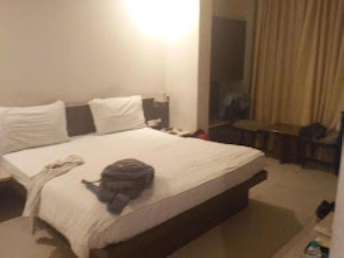 Hotel Sai Saya,Nashik Buitenkant foto
